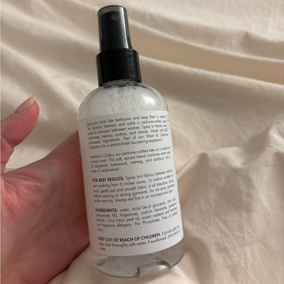 The Laundress Wool & Cashmere Spray - Picture 2 of 3